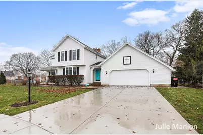 4701 Maplehollow Court SE, Grand Rapids, MI 49508 - Photo 2