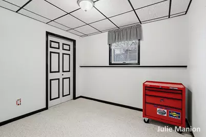 4701 Maplehollow Court SE, Grand Rapids, MI 49508 - Photo 26