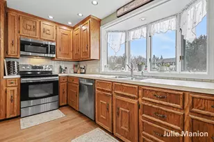 4701 Maplehollow Ct SE, Grand Rapids, MI 49508 - Photo 10