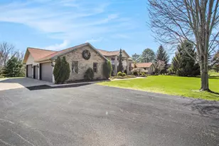 219 Adolph Shores Dr, Coldwater, MI 49036 - Photo 36