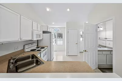 1518 Beechtree #22, Grand Haven, MI 49417 - Photo 10