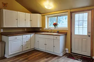 321 S 4th St, Edmore, MI 48829 - Photo 4
