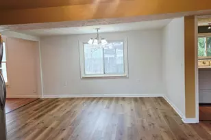 321 S 4th St, Edmore, MI 48829 - Photo 6