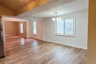 321 S 4th St, Edmore, MI 48829 - Photo 10