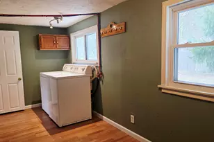 321 S 4th St, Edmore, MI 48829 - Photo 18