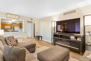 366 Elm St, Holland, MI 49424 - Photo 14