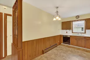 655 Blue Ash Dr SE, Grand Rapids, MI 49548 - Photo 14