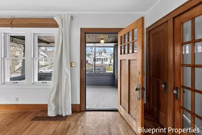 150 Mayfield Avenue NE, Grand Rapids, MI 49503 - Photo 8