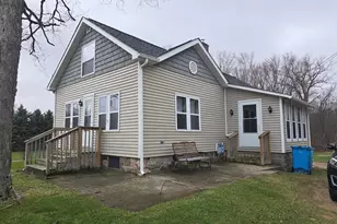 804 E State St, Colon, MI 49040 - Photo 2