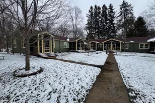 15657 Lakeshore Rd, Union Pier, MI 49129 - Photo 4