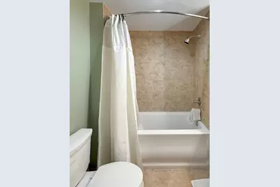 525 W Lafayette Boulevard #21E, Detroit, MI 48226 - Photo 10