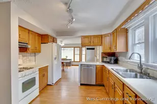 829 N Jefferson St, Lowell, MI 49331 - Photo 10