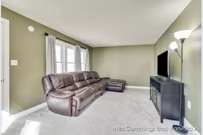 829 N Jefferson Street, Lowell, MI 49331 - Photo 6