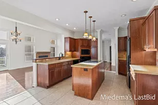 6146 E Longview Dr, East Lansing, MI 48823 - Photo 26