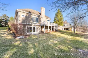 6146 E Longview Dr, East Lansing, MI 48823 - Photo 10