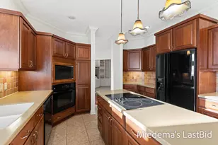 6146 E Longview Dr, East Lansing, MI 48823 - Photo 30