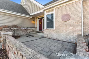 6146 E Longview Dr, East Lansing, MI 48823 - Photo 8