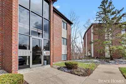 3336 Devonwood Hills NE #E, Grand Rapids, MI 49525 - Photo 1
