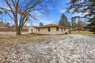 3121 Wilfred Ave NE, Grand Rapids, MI 49525 - Photo 32