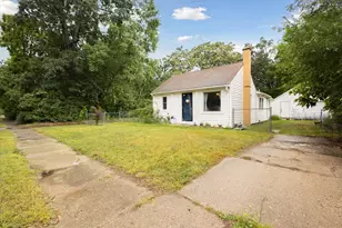 5109 Haughey Ave SW, Wyoming, MI 49548 - Photo 4