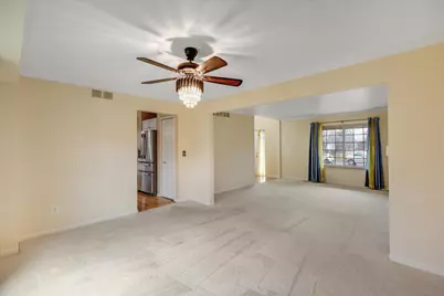 24403 Elmhurst Avenue, Farmington Hills, MI 48336 - Photo 10