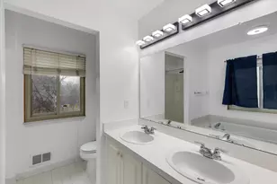 24403 Elmhurst Ave, Farmington Hills, MI 48336 - Photo 28