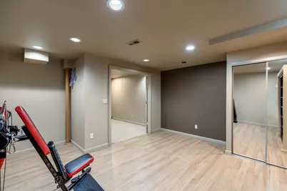 24403 Elmhurst Avenue, Farmington Hills, MI 48336 - Photo 44