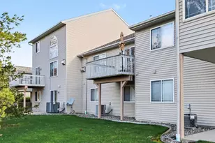 1361 S Village Cir, Kalamazoo, MI 49009 - Photo 20