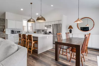 1361 S Village Circle, Kalamazoo, MI 49009 - Photo 10