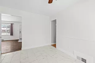 4521 Thorncroft Ave, Royal Oak, MI 48073 - Photo 10