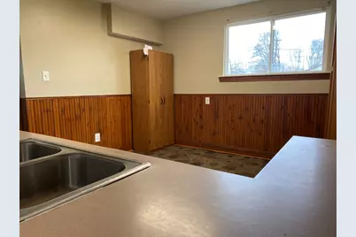 8129 Clippert Street, Taylor, MI 48180 - Photo 10