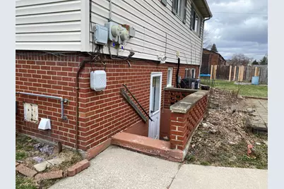 8129 Clippert Street, Taylor, MI 48180 - Photo 4