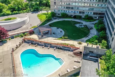 8900 E Jefferson Avenue #225, Detroit, MI 48214 - Photo 2