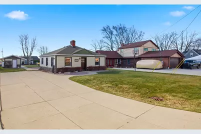 38310 Huron Pointe Drive, Harrison Township, MI 48045 - Photo 44