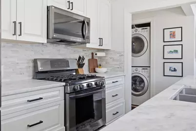 38310 Huron Pointe Drive, Harrison Township, MI 48045 - Photo 20