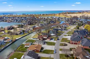 38310 Huron Pointe Dr, Harrison Township, MI 48045 - Photo 66