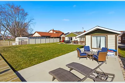 38310 Huron Pointe Drive, Harrison Township, MI 48045 - Photo 48