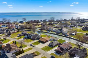 38310 Huron Pointe Dr, Harrison Township, MI 48045 - Photo 64