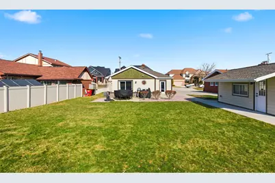 38310 Huron Pointe Drive, Harrison Township, MI 48045 - Photo 54