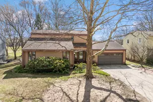 1810 Southampton SE, Grand Rapids, MI 49508 - Photo 2