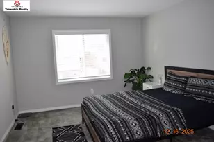 30295 Berghway Trail, Warren, MI 48092 - Photo 14