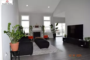 30295 Berghway Trail, Warren, MI 48092 - Photo 2