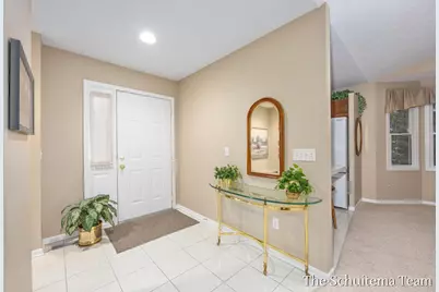 2614 Rolling Ridge Lane NW, Grand Rapids, MI 49534 - Photo 4