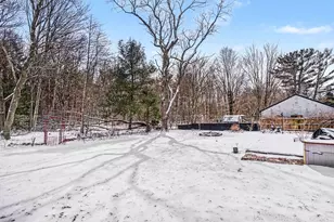 5686 Davis Rd, Norton Shores, MI 49441 - Photo 26