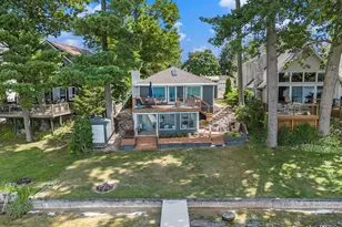 7027 Goldenrod Ave NE, Rockford, MI 49341 - Photo 32