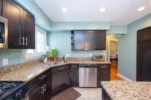 282 Nichols Dr, Saline, MI 48176 - Photo 8