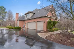 2730 Turning Leaf Dr, Howell, MI 48843 - Photo 2