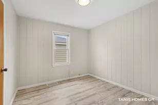 3691 Oriole Ave SW, Wyoming, MI 49509 - Photo 10