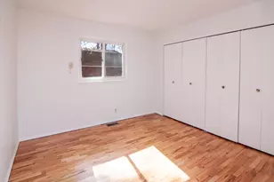 352 Manor Dr, Ann Arbor, MI 48105 - Photo 28