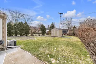 35901 Dover St, Livonia, MI 48150 - Photo 36